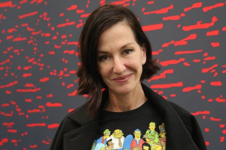Cynthia Rowley holds an estimated net worth of&nbsp;$100 million&nbsp;in 2021.
